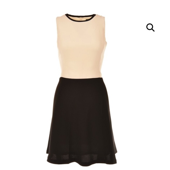 Ralph Lauren Dresses & Skirts - Ralph Lauren color block cream black dress